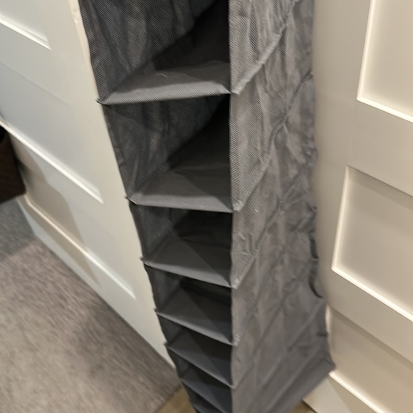 Storage Pockets - Picture 5 of 12